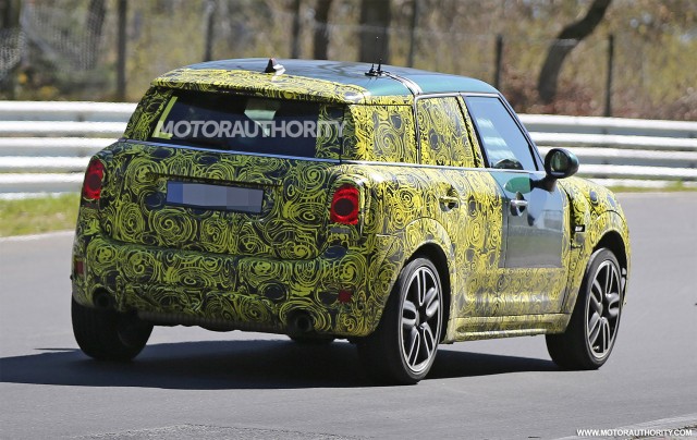 2017 Mini John Cooper Works Countryman spy shots - Image via S. Baldauf/SB-Medien