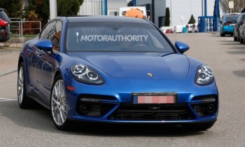 2017 Porsche Panamera interior leaked