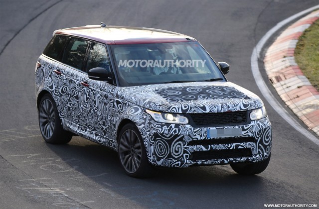 2018 Land Rover Range Rover Sport SVR facelift spy shots - Image via S. Baldauf/SB-Medien