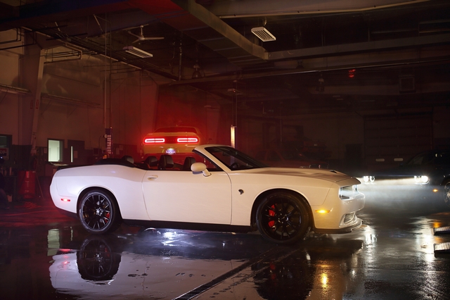 Dodge Challenger SRT Hellcat Convertible