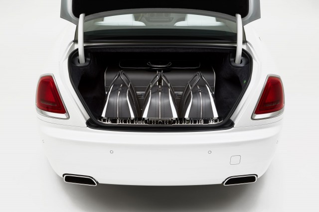 Rolls-Royce's new Wraith-inspired luggage set
