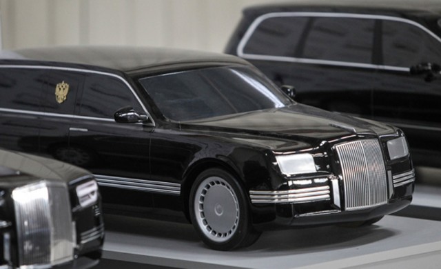 Russian presidential limousine concepts (Image via RG. RU) Russian presidential limousine concepts (Image via RG. RU)