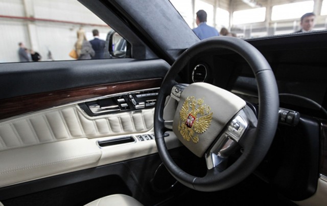 Russian presidential limousine concepts (Image via RG. RU) Russian presidential limousine concepts (Image via RG. RU)