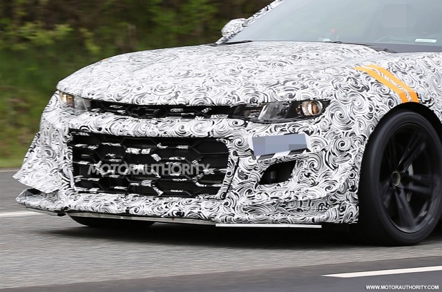 2018 Chevrolet Camaro Z/28 spy shots - Image via S. Baldauf/SB-Medien