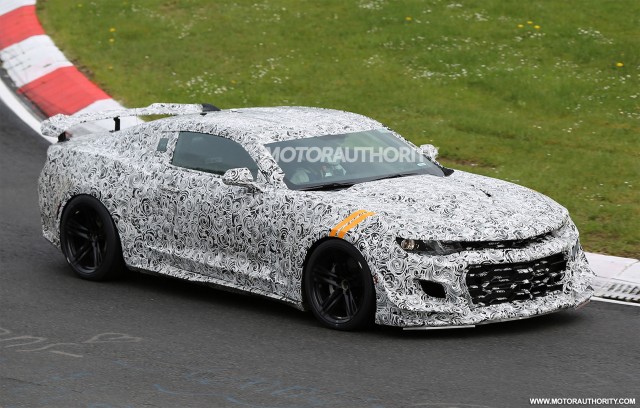 2018 Chevrolet Camaro Z/28 spy shots - Image via S. Baldauf/SB-Medien