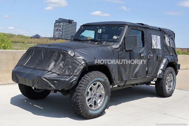 2018 Jeep Wrangler Ultimate spy shots - Image via S. Baldauf/SB-Medien