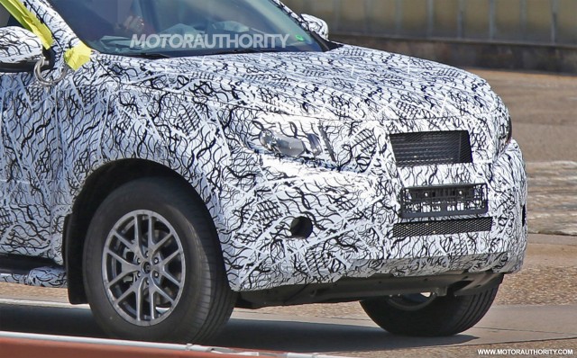 2018 Mercedes-Benz pickup truck spy shots - Image via S. Baldauf/SB-Medien 2018 Mercedes-Benz pickup truck spy shots - Image via S. Baldauf/SB-Medien