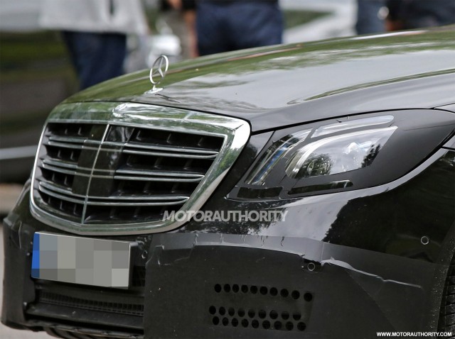 2018 Mercedes-Benz S-Class facelift spy shots - Image via S. Baldauf/SB-Medien 2018 Mercedes-Benz S-Class facelift spy shots - Image via S. Baldauf/SB-Medien