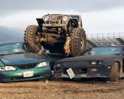 Mullet-Car Thrash Battle! (Jeep Wins) – Roadkill Ep. 49