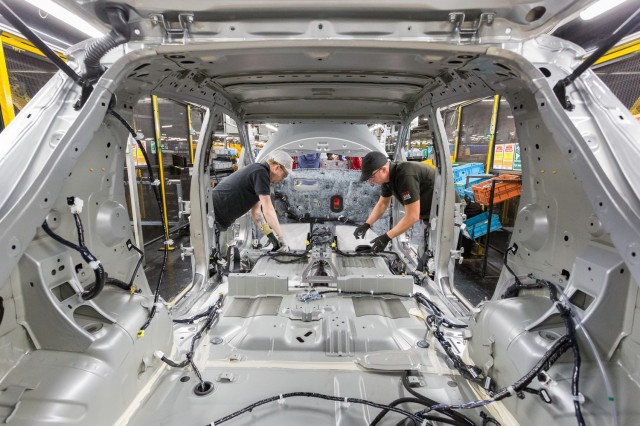 Nissan Leaf electric-car assembly at Sunderland, U.K., plant