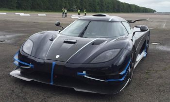 Koenigsegg One:1 hits 240 mph at Vmax200