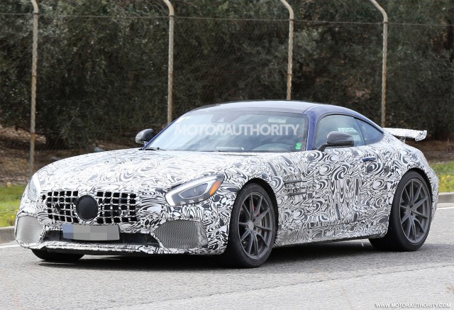 2017 Mercedes-AMG GT R spy shots - Image via S. Baldauf/SB-Medien