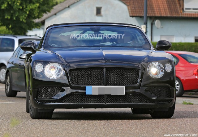 2018 Bentley Continental GT Convertible spy shots - Image via S. Baldauf/SB-Medien