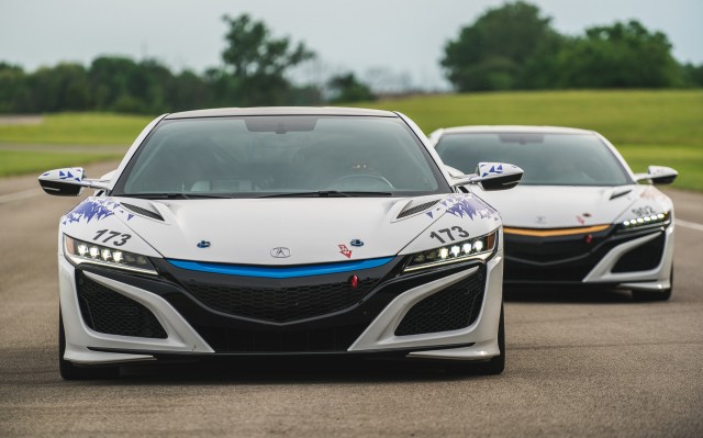 Pair of Acura NSX supercars to take on 2016 Pikes Peak International Hill Climb