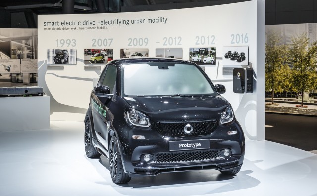 Prototype for new Smart ForTwo Electric Drive debuting at 2016 Paris Auto Show Prototype for new Smart ForTwo Electric Drive debuting at 2016 Paris Auto Show