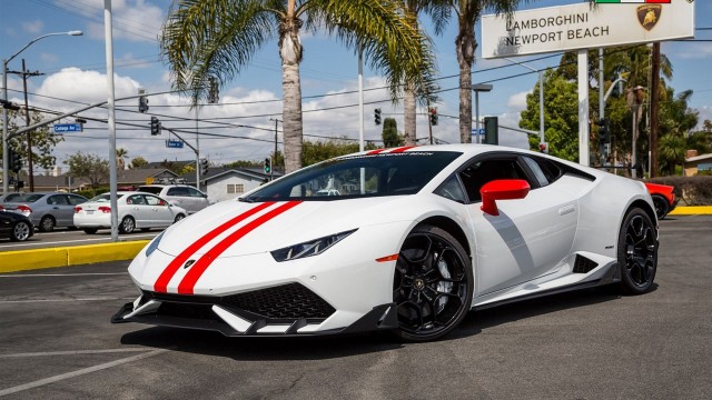 2015 Lamborghini Huracán equipped with aero kit - Image via Lamborghini Newport Beach 2015 Lamborghini Huracán equipped with aero kit - Image via Lamborghini Newport Beach