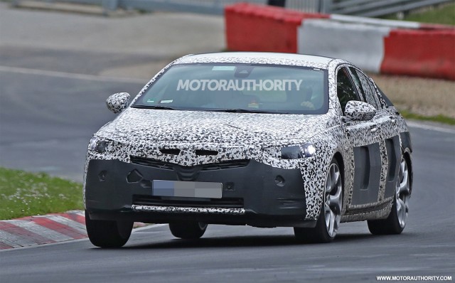 2017 Opel Insignia spy shots - Image via S. Baldauf/SB-Medien