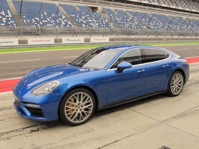 2017 Porsche Panamera, Technical Backgrounder, July 2016