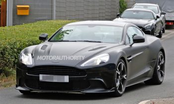 2018 Aston Martin Vanquish S spy shots
