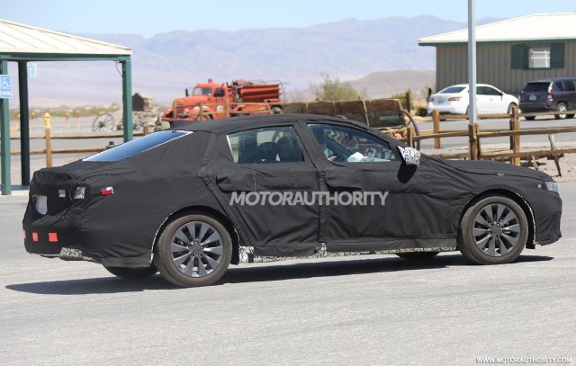 2018 Honda Accord spy shots - Image via S. Baldauf/SB-Medien