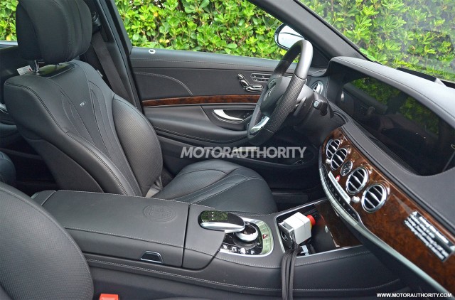 2018 Mercedes-AMG S63 facelift spy shots - Image via S. Baldauf/SB-Medien