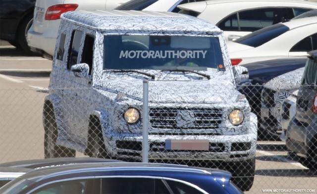 2019 Mercedes-Benz G-Class spy shots - Image via S. Baldauf/SB-Medien