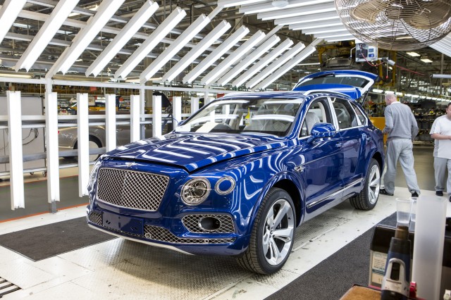 Behind the scenes at Bentley’s assembly plant in Crewe, England - Image via AutoEmotionenTV Behind the scenes at Bentley’s assembly plant in Crewe, England - Image via AutoEmotionenTV