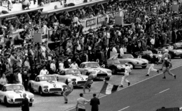 Briggs Cunningham Chevrolet Corvettes at the 1960 24 Hours of Le Mans Briggs Cunningham Chevrolet Corvettes at the 1960 24 Hours of Le Mans