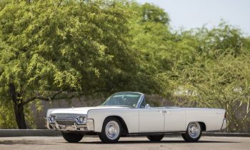 Mecum to auction '61 Lincoln Continental loaned to Jackie Kennedy by Ford