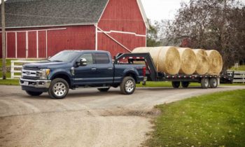 Ford says new Super Duty can drag 20 tons, no tree stump safe