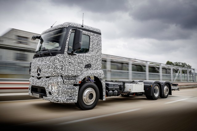 Mercedes-Benz Urban eTruck concept