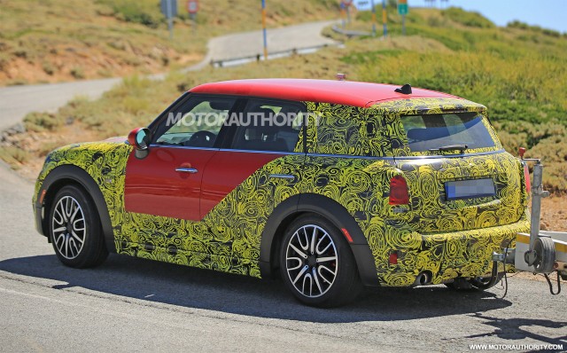 2017 Mini Countryman spy shots - Image via S. Baldauf/SB-Medien