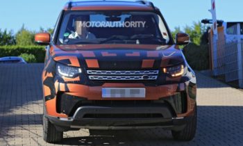 2018 Land Rover Discovery spy shots