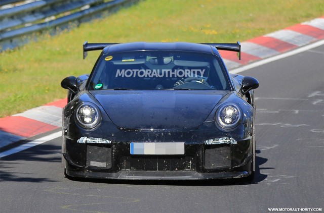 2018 Porsche 911 GT2 spy shots - Image via S. Baldauf/SB-Medien