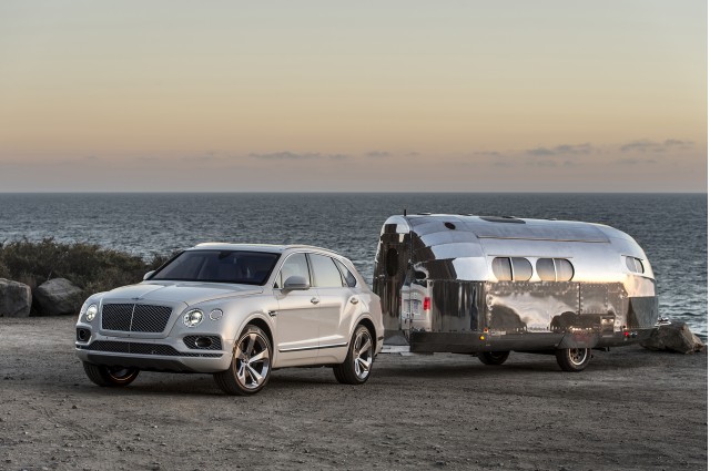 Bentley Bentayga tows a Bowlus Road Chief