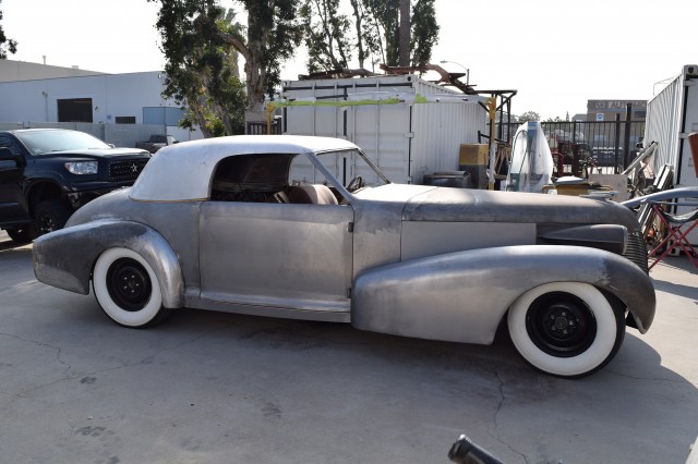 Chip Foose building the 1939 Cadillac Madam X Coupe