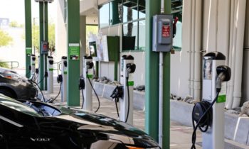 Tesla Autopilot, Ford Fusion V6 Sport, Calif. climate bill: What's New @ The Car Connection