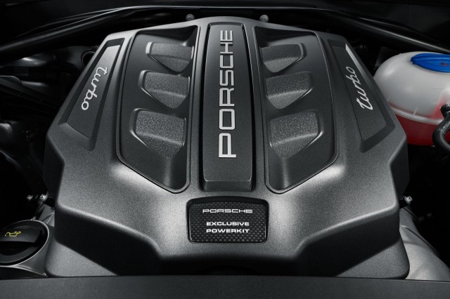 2017 Porsche Macan Turbo equipped with Performance Package