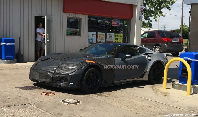 2018 Chevrolet Corvette ZR1 spy shots - Image via Martin Desormeaux