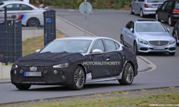 2018 Genesis G70 spy shots