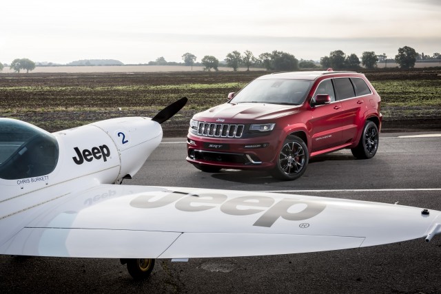 Jeep Grand Cherokee SRT vs plane