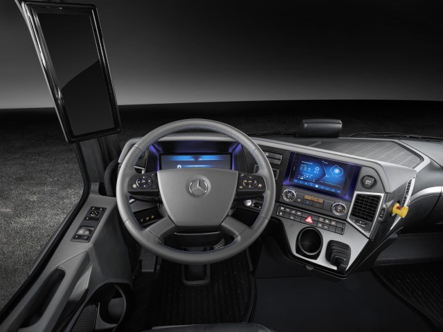 Mercedes-Benz Urban eTruck concept, 2016 IAA Commercial Vehicles