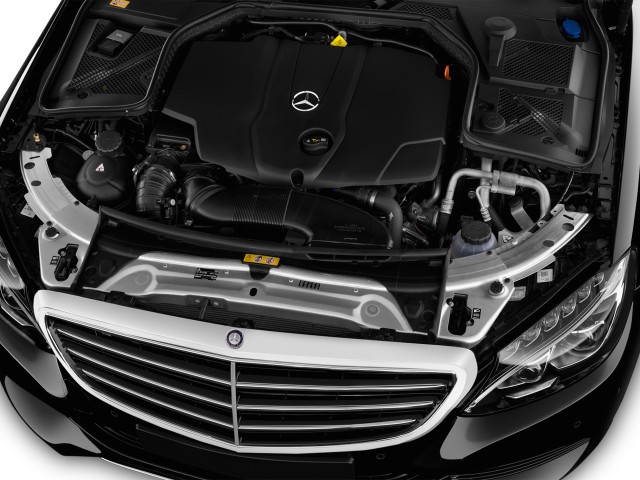 2016 Mercedes-Benz C Class 4-door Sedan C300 Luxury RWD Engine