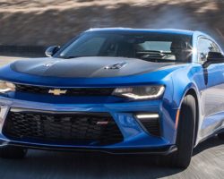 2017 Chevrolet Camaro SS 1LE Hot Lap! – 2016 Best Driver’s Car Contender