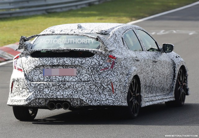 2018 Honda Civic Type R spy shots - Image via S. Baldauf/SB-Medien