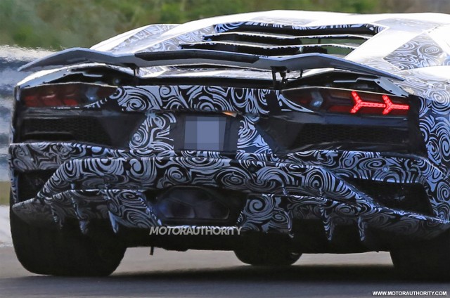 2018 Lamborghini Aventador spy shots - Image via S. Baldauf/SB-Medien