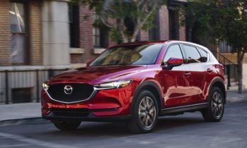 2017 Mazda CX-5 debuts with new look, old powertrains