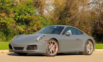 2017 Porsche 911 Carrera 4S: Second drive