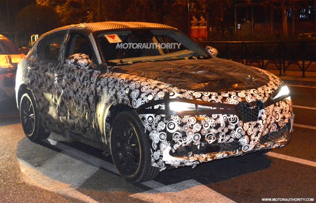2018 Alfa Romeo Stelvio spy shots - Image via S. Baldauf/SB-Medien