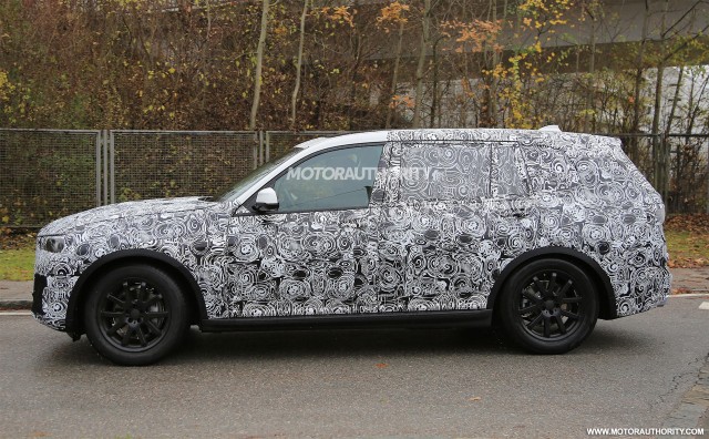 2019 BMW X7 spy shots - Image via S. Baldauf/SB-Medien 2019 BMW X7 spy shots - Image via S. Baldauf/SB-Medien